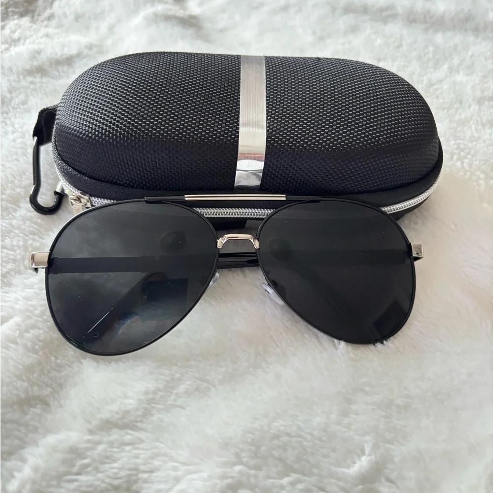 NWOT- Unisex 2pr Black with silver trim Aviator Sunglasses with case/wipe